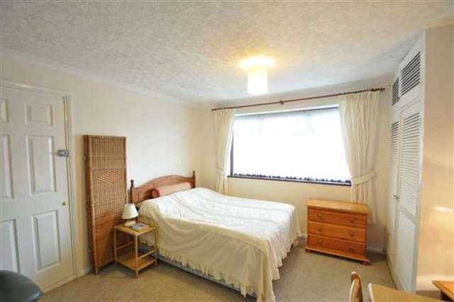  Image of Studio flat to rent in Angel Lane Hayes UB3 at Hayes, UB3 2QY