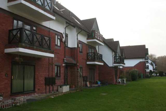  Image of 2 bedroom Apartment to rent in Wren Drive West Drayton UB7 at Wren Drive  West Drayton, UB7 7NR