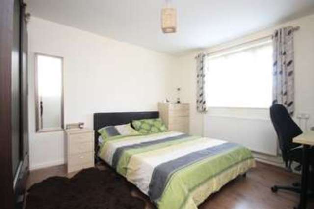  Image of 2 bedroom Flat for sale in Ruislip Road Greenford UB6 at Ruislip Road  Greenford, UB6 9RZ