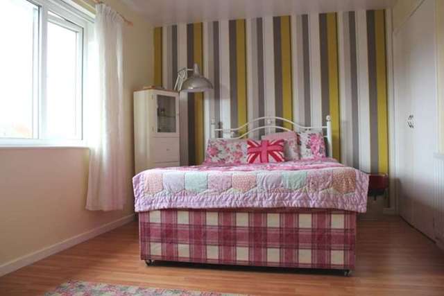  Image of 3 bedroom Terraced house for sale in Stromness Way Hull HU8 at Stromness Way  Hull, HU8 9JG