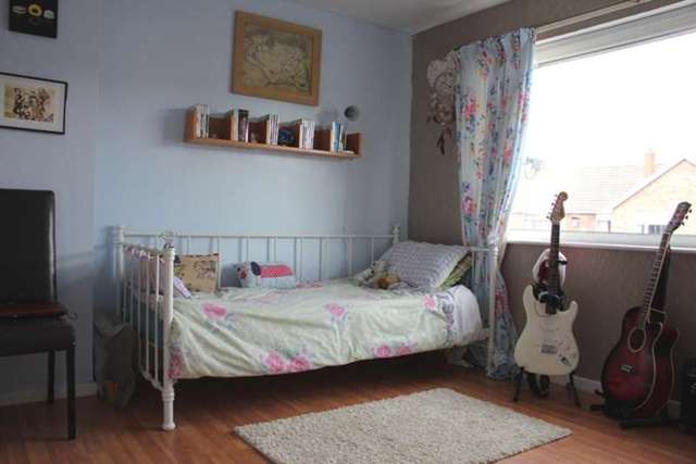  Image of 3 bedroom Terraced house for sale in Stromness Way Hull HU8 at Stromness Way  Hull, HU8 9JG