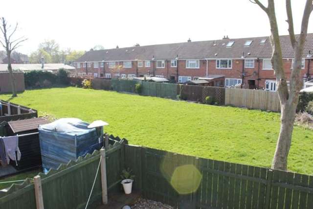  Image of 3 bedroom Terraced house for sale in Stromness Way Hull HU8 at Stromness Way  Hull, HU8 9JG
