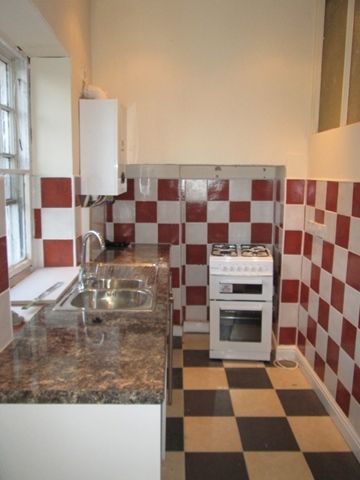  Image of 2 bedroom Flat to rent in Daisy Hill Dewsbury WF13 at Daisy Hill  Dewsbury, WF13 1LF