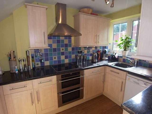  Image of 2 bedroom Detached house for sale in Chertsey Road Windlesham GU20 at Windlesham, GU20 6EP