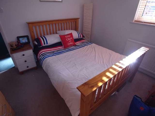  Image of 2 bedroom Detached house for sale in Chertsey Road Windlesham GU20 at Windlesham, GU20 6EP