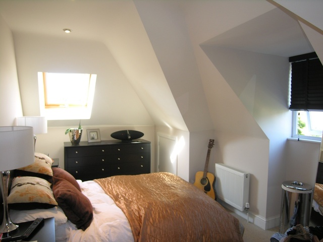  Image of 2 bedroom Flat to rent in Keswick Road Pokesdown Bournemouth BH5 at 38 Keswick Road Boscombe Manor Bournemouth, BH5 1LR