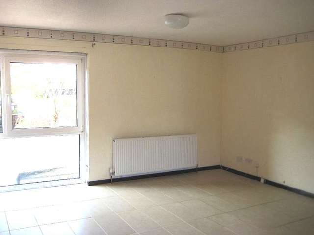  Image of 2 bedroom Semi-Detached house for sale in Sandhaven Sandbank Dunoon PA23 at Sandhaven Sandbank Dunoon, PA23 8QN