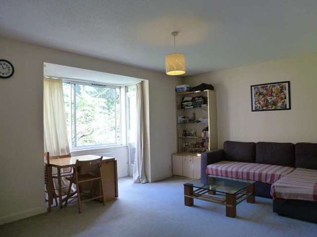  Image of 1 bedroom Flat to rent in Dingwall Road Croydon CR0 at Dingwall Road  Croydon, CR0 2NG