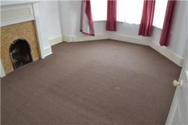  Image of 2 bedroom Flat to rent in St. Thomass Road Hastings TN34 at East Sussex, TN34 3LG