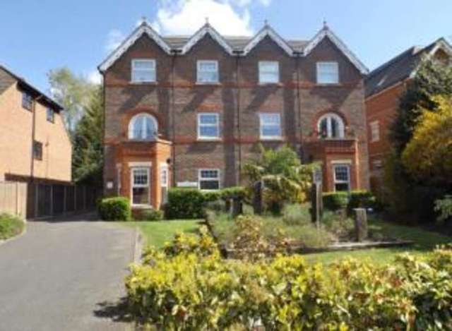  Image of 2 bedroom Flat for sale in Albion Road Sutton SM2 at 59 Albion Road Sutton Sutton, SM2 5TD