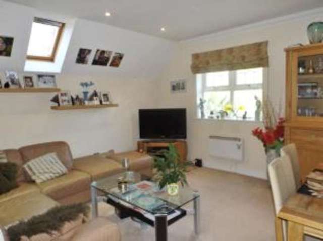  Image of 2 bedroom Flat for sale in Albion Road Sutton SM2 at 59 Albion Road Sutton Sutton, SM2 5TD