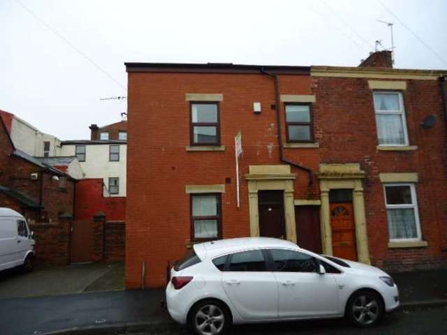  Image of 4 bedroom Detached house to rent in De Lacy Street Ashton-on-Ribble Preston PR2 at De Lacy Street Ashton on Ribble Preston, PR2 2DD