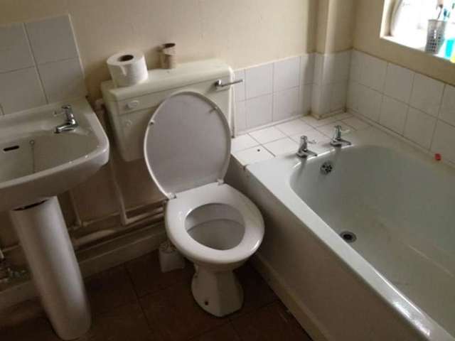  Image of 3 bedroom Semi-Detached house to rent in Tanfield Road Dudley DY2 at Tanfield Road  Dudley, DY2 8XF