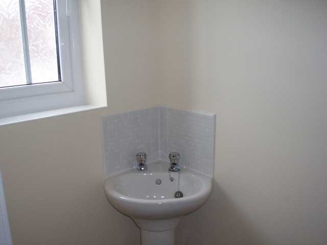  Image of 3 bedroom Detached house to rent in Acasta Way Hull HU9 at Marfleet Lane  Hull, HU9 5SE