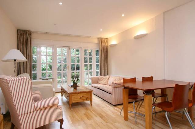  Image of 2 bedroom Ground Flat to rent in Acfold Road London SW6 at Acfold Road  London, SW6 2AJ