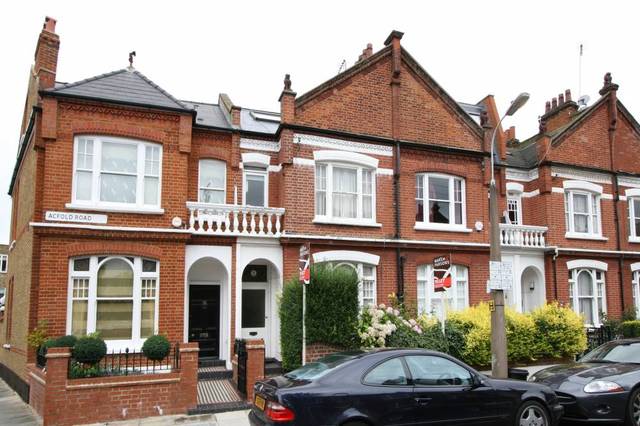  Image of 2 bedroom Ground Flat to rent in Acfold Road London SW6 at Acfold Road  London, SW6 2AJ