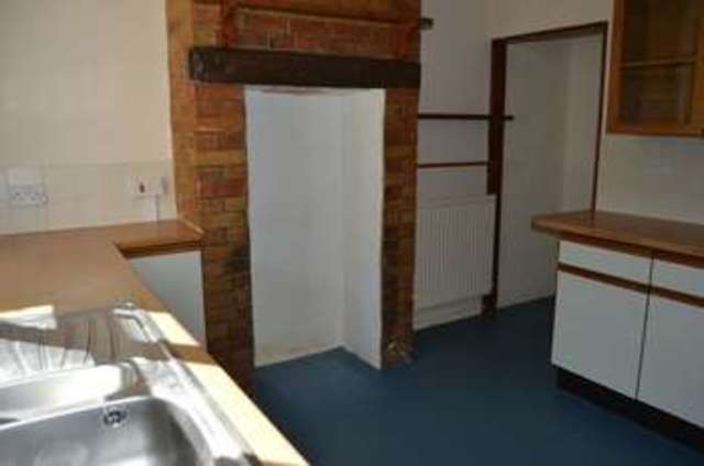  Image of 2 bedroom Semi-Detached house to rent in Adelaide Grove East Cowes PO32 at Adelaide Grove  East Cowes, PO32 6DD