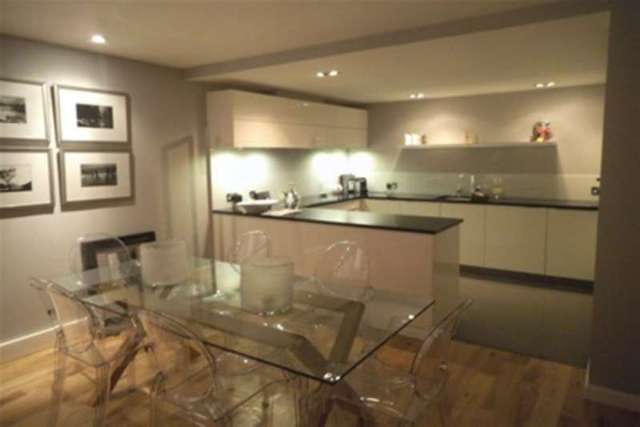  Image of 2 bedroom Flat to rent in Adventurers Quay Cardiff CF10 at Cardiff, CF10 4NP