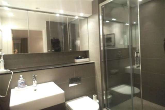  Image of 2 bedroom Flat to rent in Adventurers Quay Cardiff CF10 at Cardiff, CF10 4NP