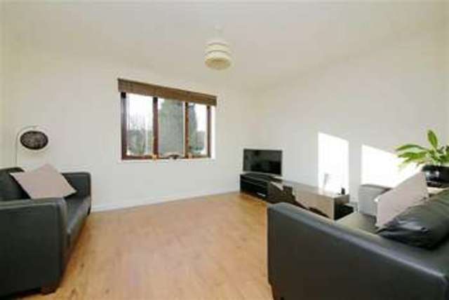 Image of 1 bedroom Flat to rent in Ainsley Close London N9 at Ainsley Close Edmonton Edmonton, N9 9SH