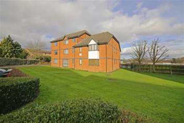  Image of 1 bedroom Flat to rent in Ainsley Close London N9 at Ainsley Close Edmonton Edmonton, N9 9SH
