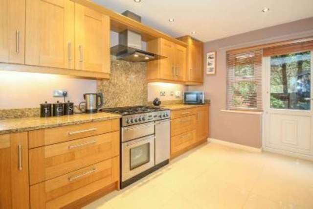  Image of 4 bedroom Town House for sale in Alberbury Avenue Timperley Altrincham WA15 at ALTRINCHAM, WA15 7LJ