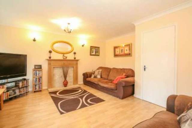  Image of 4 bedroom Town House for sale in Alberbury Avenue Timperley Altrincham WA15 at ALTRINCHAM, WA15 7LJ