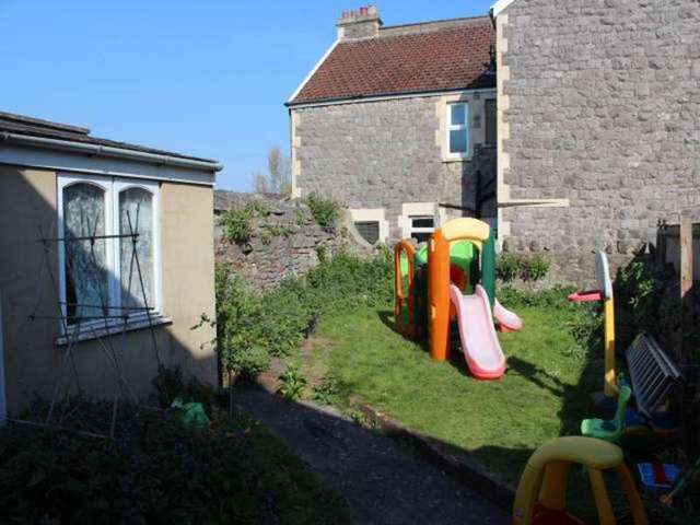  Image of 1 bedroom Flat to rent in Albert Avenue Weston-super-Mare BS23 at Weston-super-Mare North somerset Weston-super-Mare, BS23 1YL