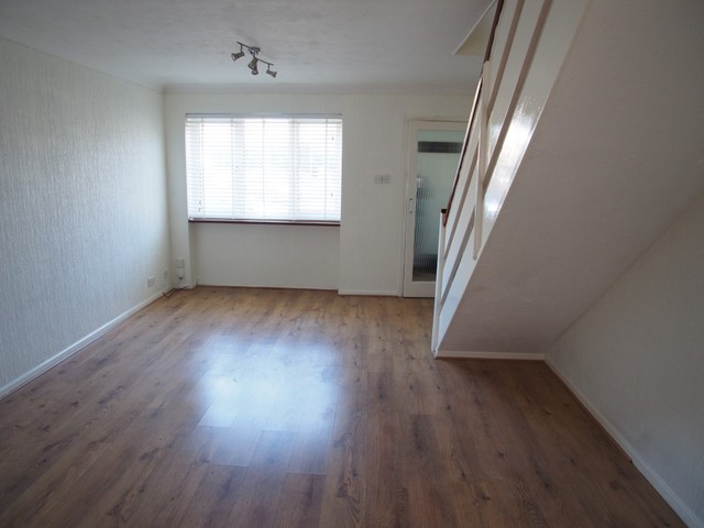  Image of 2 bedroom Terraced house to rent in Alberta Road Worthing BN13 at Worthing, BN13 2SQ