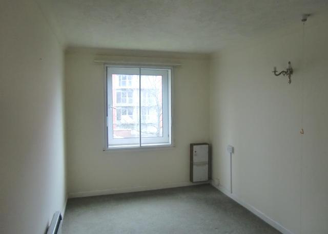  Image of 2 bedroom Apartment to rent in Fairfield Path Croydon CR0 at Alden Court Fairfield Path Croydon, CR0 5QN