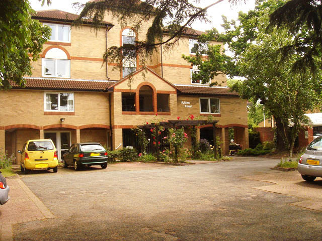  Image of 2 bedroom Apartment to rent in Fairfield Path Croydon CR0 at Alden Court Fairfield Path Croydon, CR0 5QN