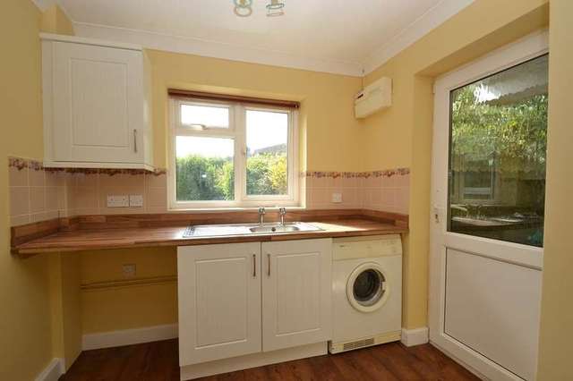  Image of 4 bedroom Detached house for sale in Broomfield Drive Alderholt Fordingbridge SP6 at Alderholt Fordingbridge, SP6 3HY