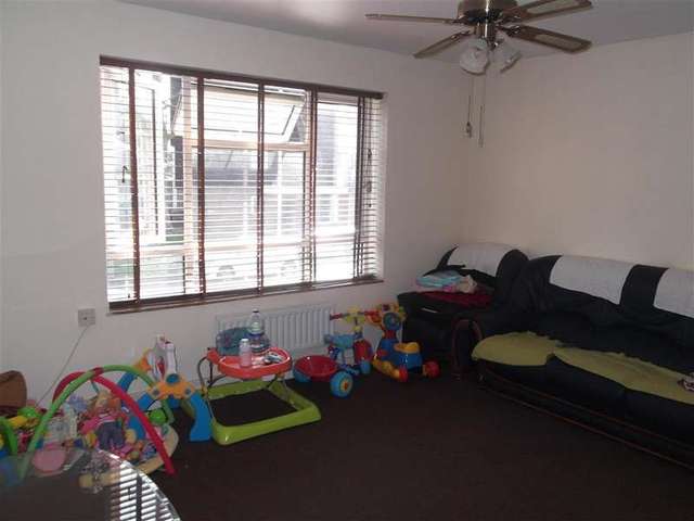  Image of 1 bedroom Flat for sale in Aldriche Way London E4 at Chingford London Chingford, E4 9LT