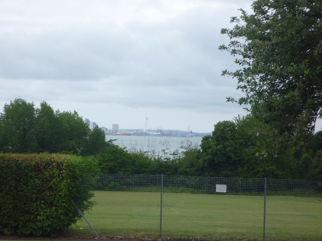  Image of 1 bedroom Flat to rent in Allaway Avenue Cosham Portsmouth PO6 at Portsmouth, PO6 4QR