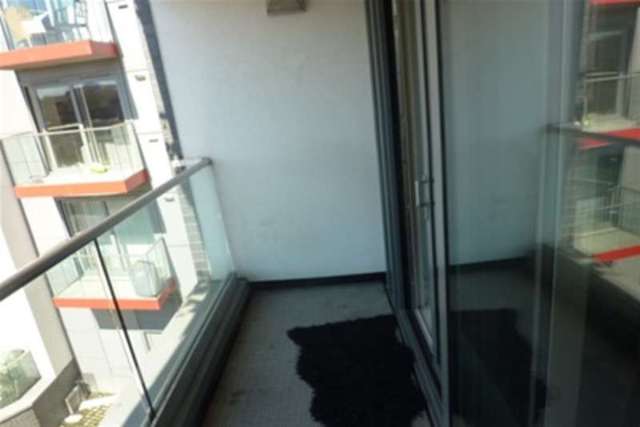  Image of 1 bedroom Flat to rent in Wick Lane London E3 at London, E3 2PZ