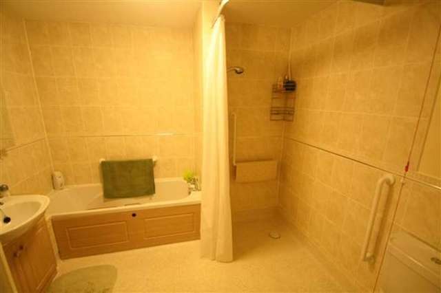  Image of 1 bedroom Property for sale in Union Place Broadwater Worthing BN11 at Worthing, BN11 1AH