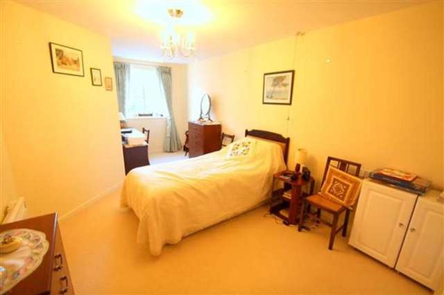  Image of 1 bedroom Property for sale in Union Place Broadwater Worthing BN11 at Worthing, BN11 1AH