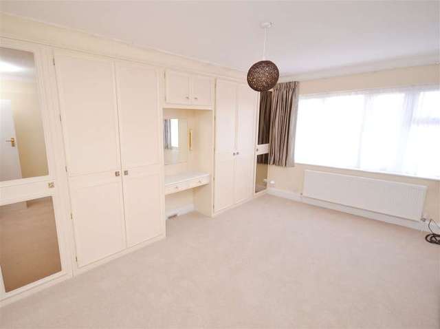  Image of 4 bedroom Property to rent in Amery Road Harrow-on-the-Hill Harrow HA1 at Harrow on the Hill, HA1 3UH