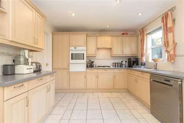  Image of 4 bedroom Detached house for sale in Appletrees Crescent Bromsgrove B61 at Appletrees Crescent  Bromsgrove, B61 0UB