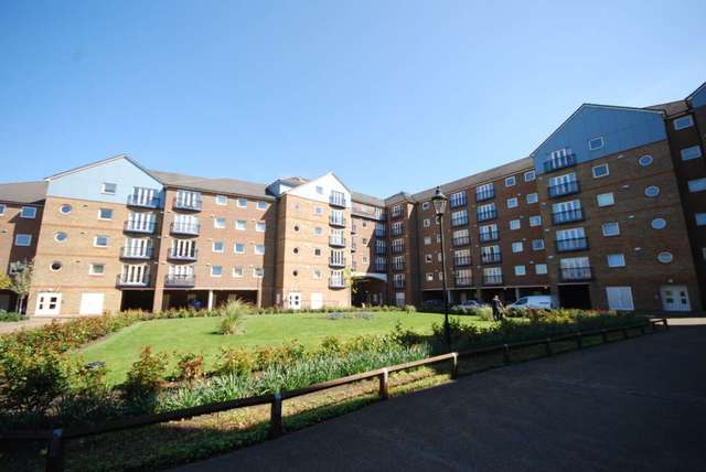  Image of 2 bedroom Apartment for sale in Argent Court Argent Street Grays RM17 at Argent Court  Grays, RM17 6TA