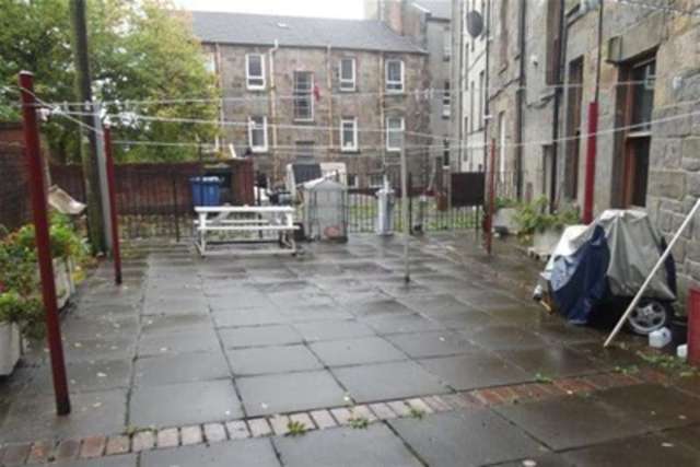  Image of 1 bedroom Flat to rent in Ark Lane Dennistoun Glasgow G31 at Glasgow, G31 2JS