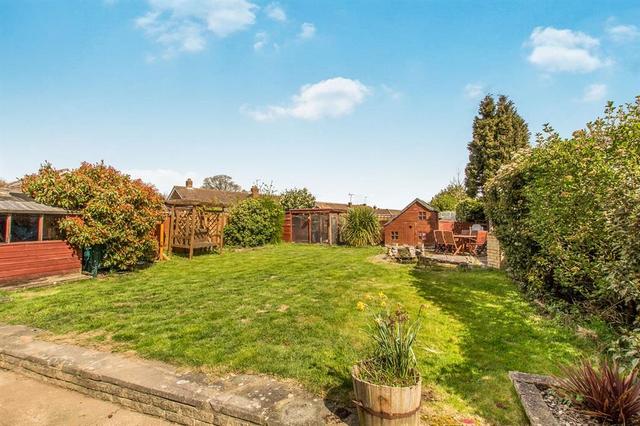  Image of 4 bedroom Detached house for sale in Ashridge Drive Bricket Wood St. Albans AL2 at Ashridge Drive Bricket Wood ST. ALBANS, AL2 3SH