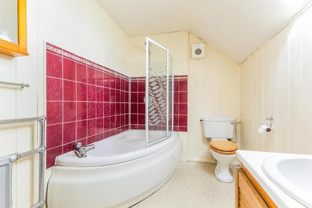  Image of 4 bedroom Detached house for sale in Ashridge Drive Bricket Wood St. Albans AL2 at Ashridge Drive Bricket Wood ST. ALBANS, AL2 3SH
