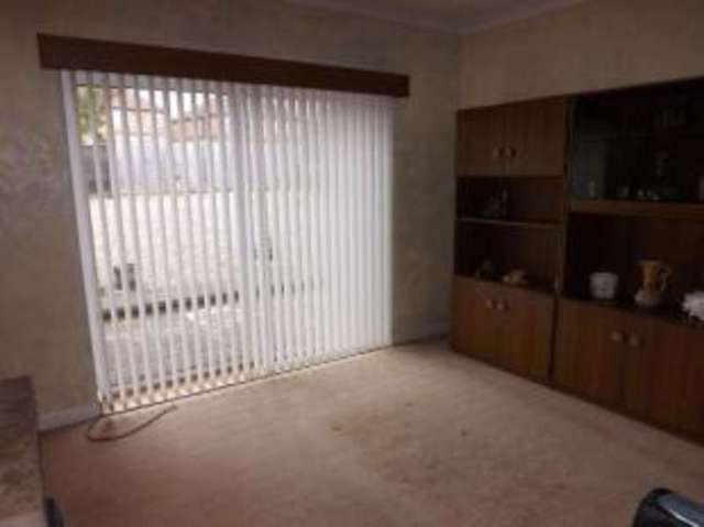 Image of 3 bedroom Bungalow for sale in Asquith Boulevard Leicester LE2 at Leicester Leicestershire Knighton, LE2 6FE