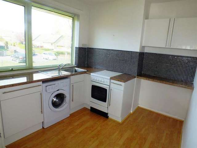  Image of 1 bedroom Flat for sale in Asquith Drive Morley Leeds LS27 at Morley Leeds Morley, LS27 9QG