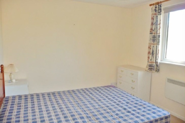  Image of 2 bedroom Flat to rent in Atlantic Close Southampton SO14 at Ocean Village Southampton Not specified, SO14 3TB