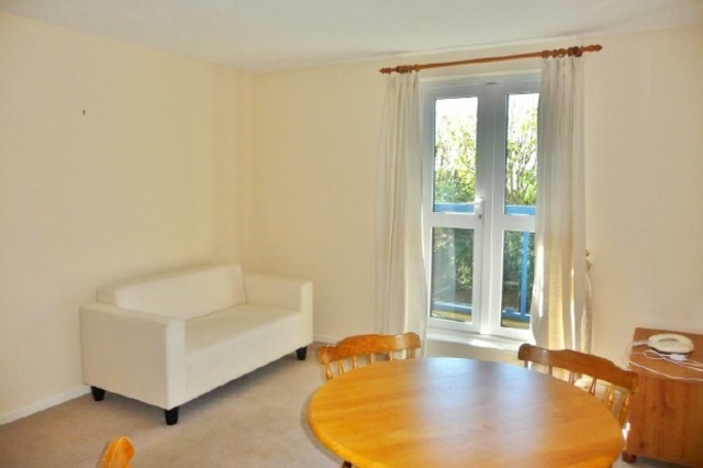  Image of 2 bedroom Flat to rent in Atlantic Close Southampton SO14 at Ocean Village Southampton Not specified, SO14 3TB