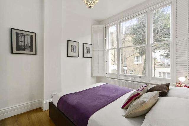  Image of 2 bedroom Ground Flat to rent in Aynhoe Road London W14 at Aynhoe Road  London, W14 0QA