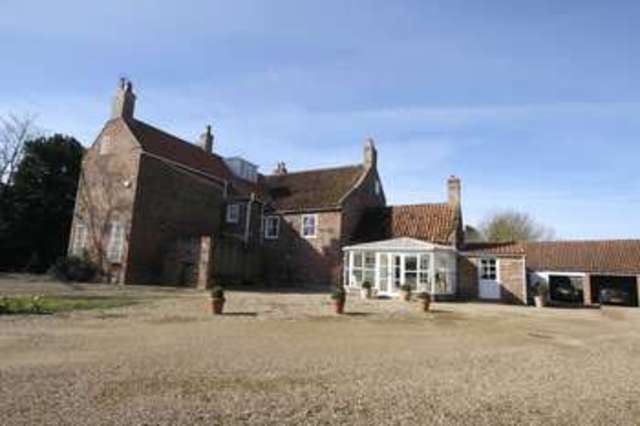  Image of 6 bedroom Detached house for sale in Back Lane Burstwick Hull HU12 at Back Lane Burstwick Burstwick, Hull, HU12 9EG