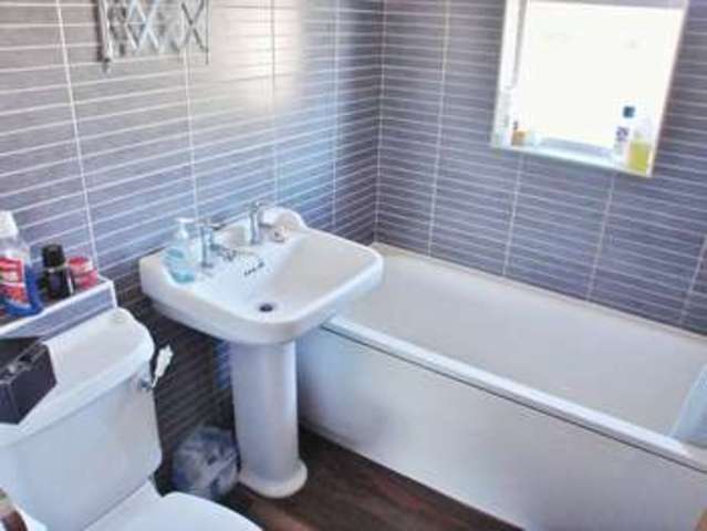  Image of 3 bedroom Terraced house for sale in Bailey Lane Radcliffe-on-Trent Nottingham NG12 at Bailey Lane Radcliffe-on-Trent Nottingham, NG12 2EG